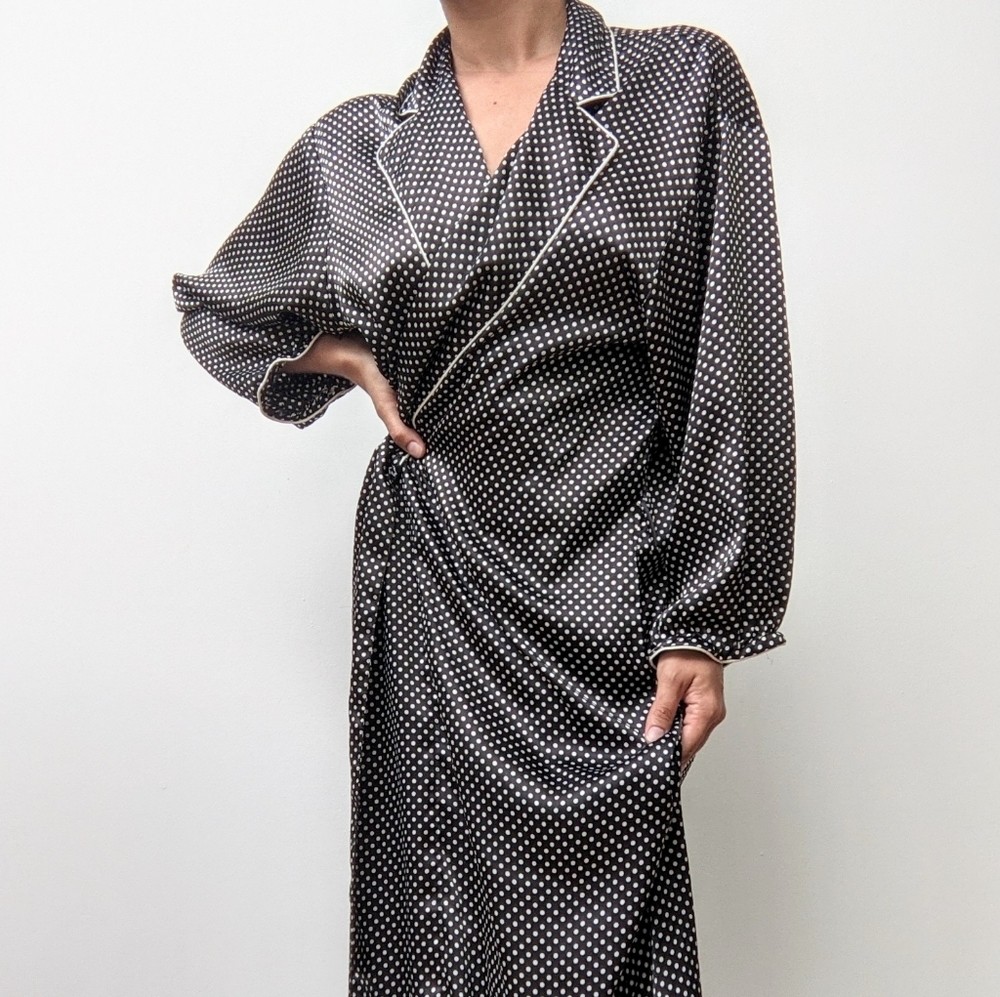 🖤 Polka dots Robe - Picture 2 of 9